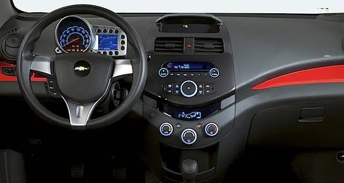 Chevrolet-Spark-2013-02