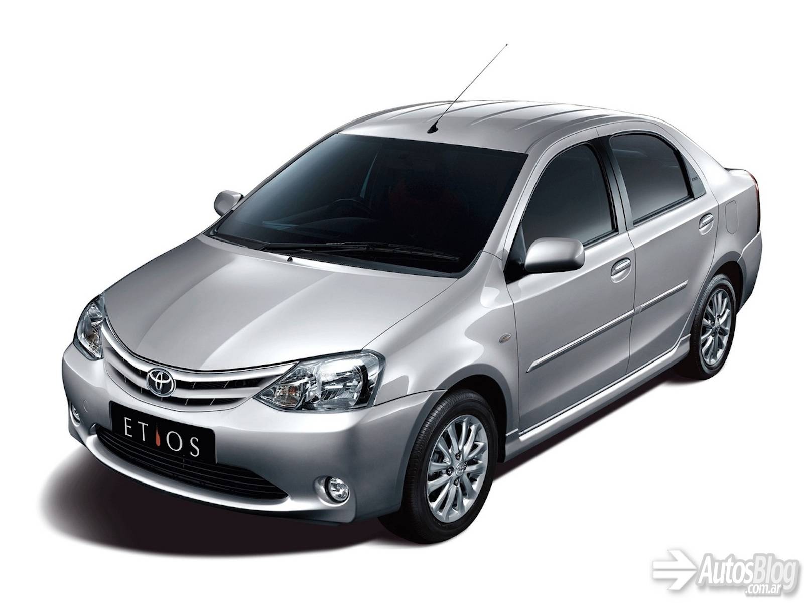 Toyota Etios 13