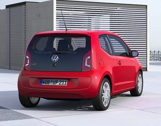 Volkswagen_Up_3p_3