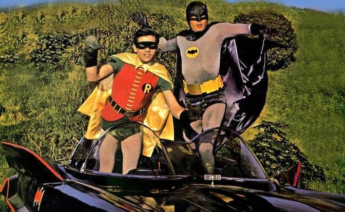 Batman-y-Robin-Batimovil-1966