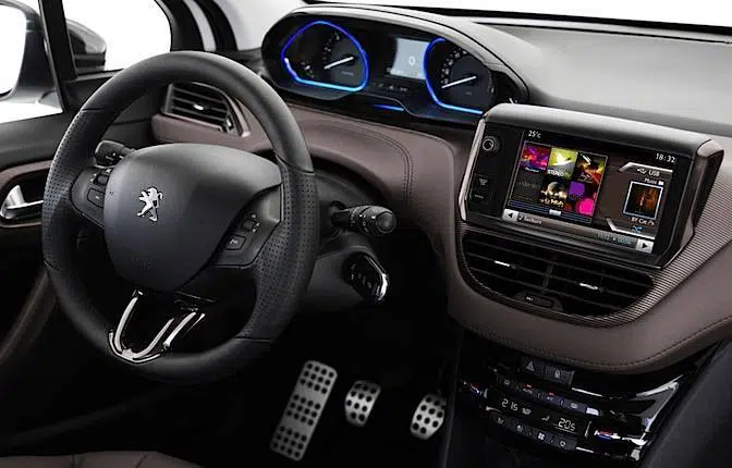 Peugeot-2008-2013-02