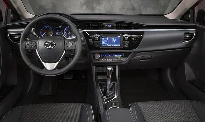 Toyota-Corolla-2014-02