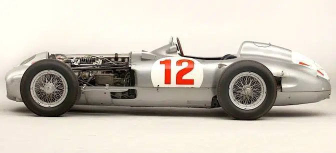 Mercedes-W196R-Fangio-2