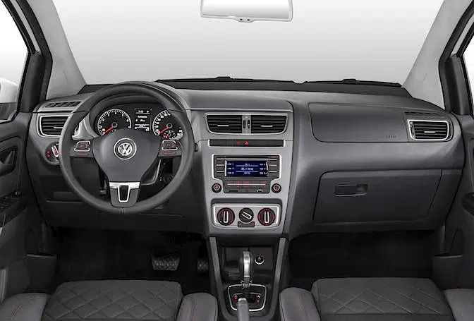 Volkswagen-Suran-MY2014-Argentina-4