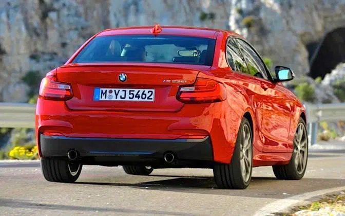 BMW-Serie2-M235i-03