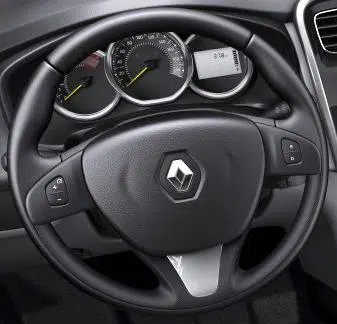 Renault-Logan-2014-Tablero-instrumental