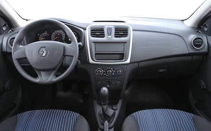 Renault-Logan-2014-Authentique-02