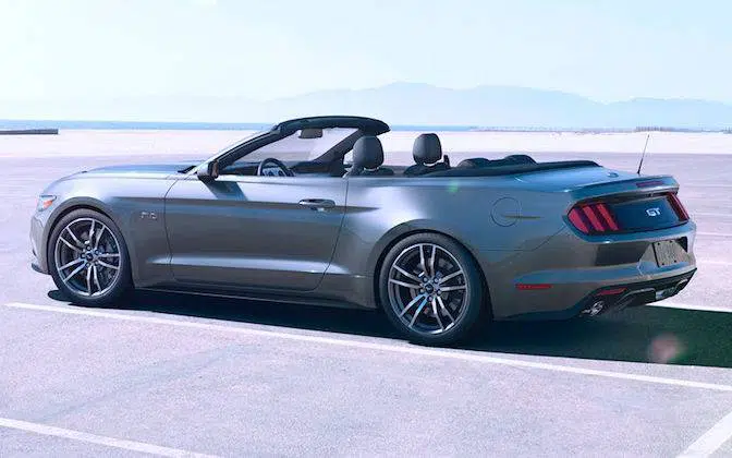 Ford-Mustang-Cabriolet-2015-02