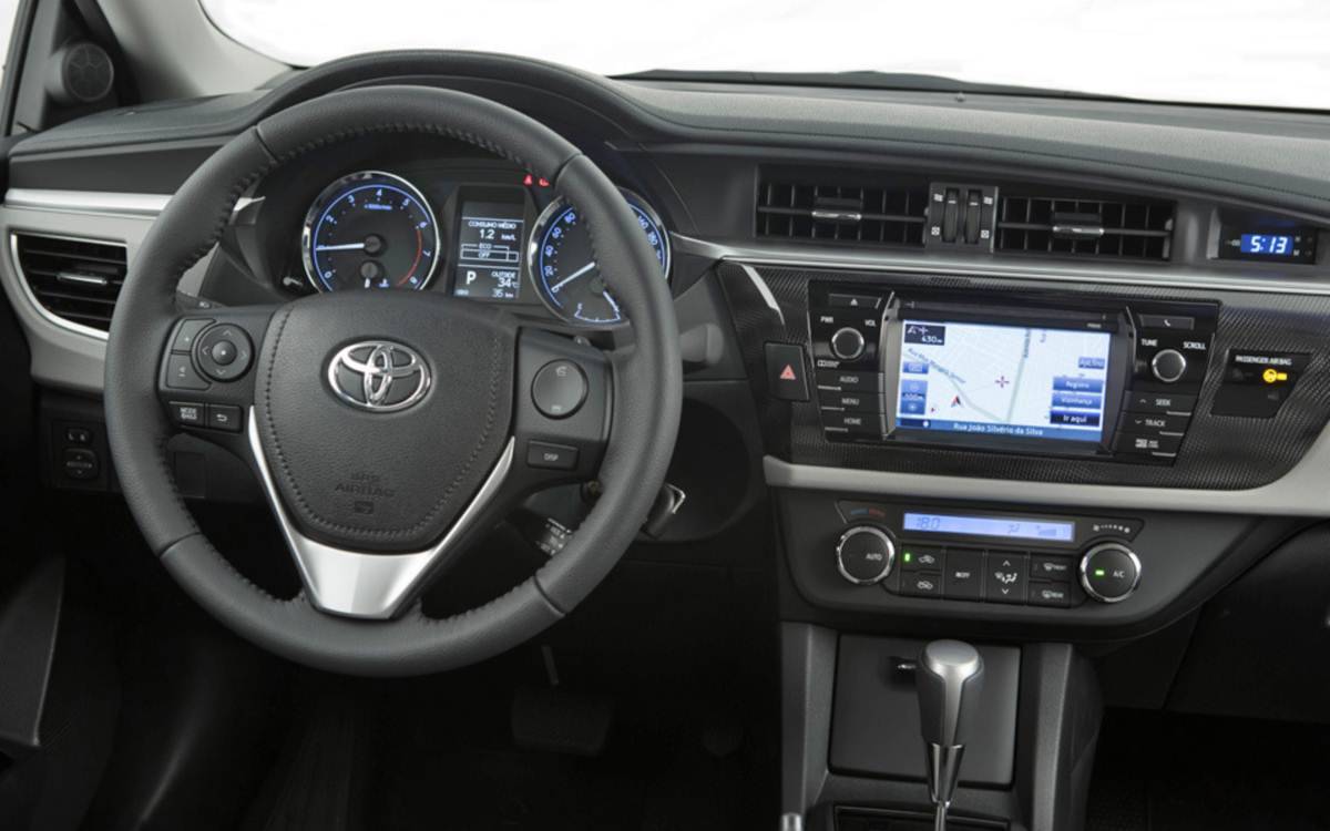 Toyota-Corolla-2015-4