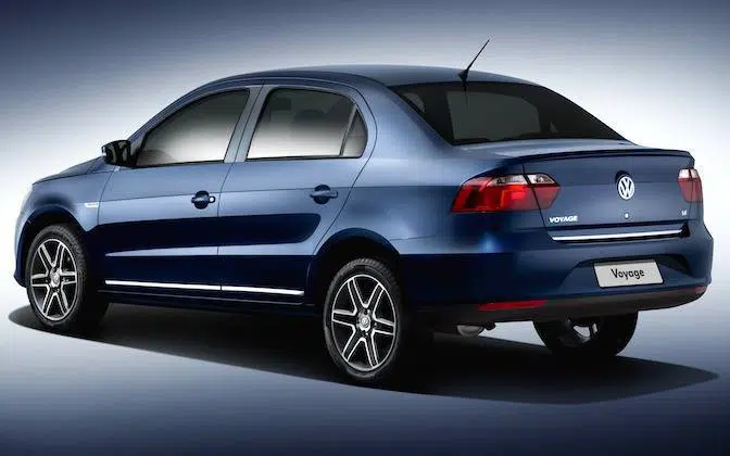 Volkswagen-Voyage-Evidence-2015-2