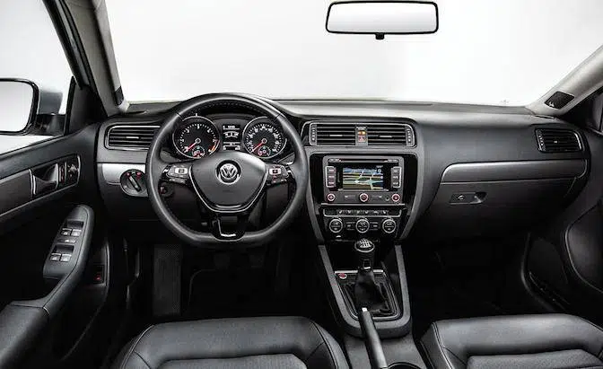 Volkswagen-Jetta-Vento-Restyling-2015-2