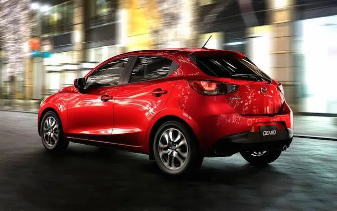 Mazda2-2015-02