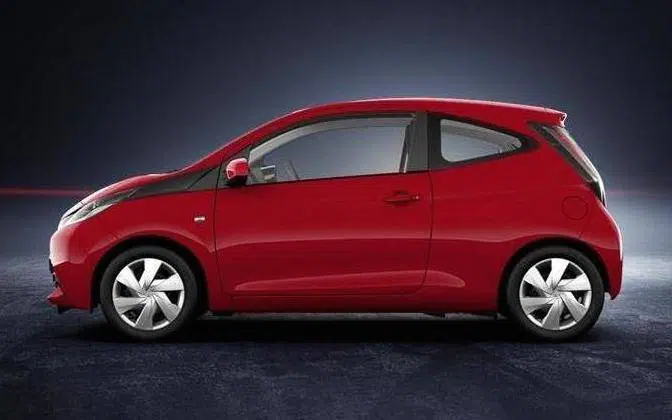 Toyota-Aygo-3-puertas-2