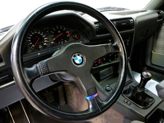 BMW-M3-E30-EVO2-5