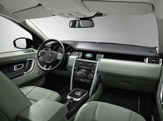 Land-Rover-Discovery-Sport-3
