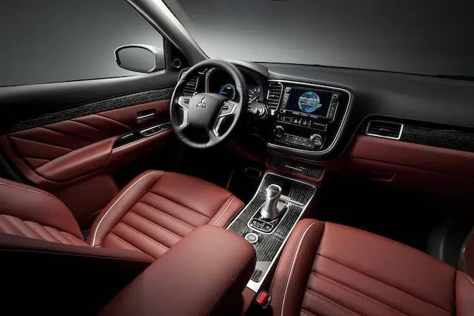 Mitsubishi-Outlander-PHEV-Concept-S-3