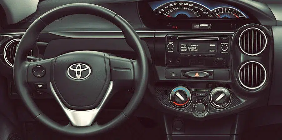 Toyota-Etios-2015-2