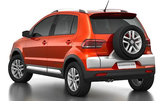 Volkswagen-Cross-Fox-2015-3