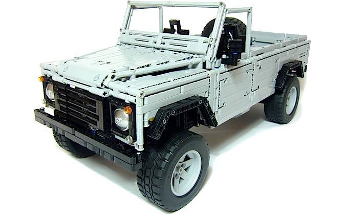 Land-Rover-Defender-Lego