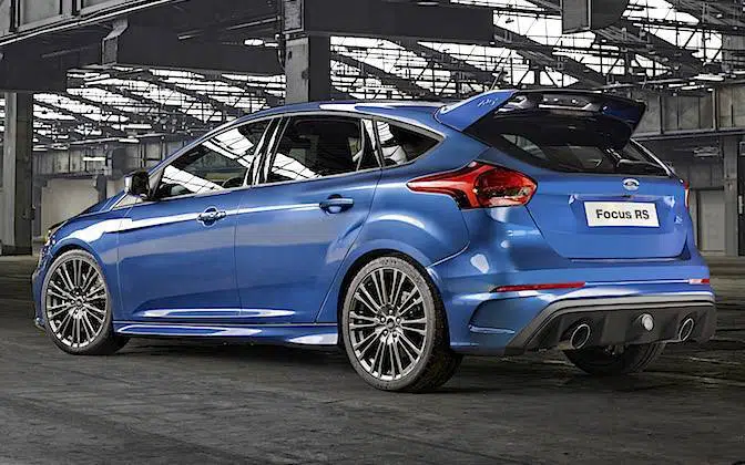 Ford-Focus-RS-2015-3