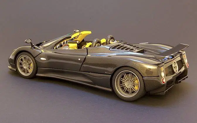 Pagani-Zonda-F-Roadster-diecast-3