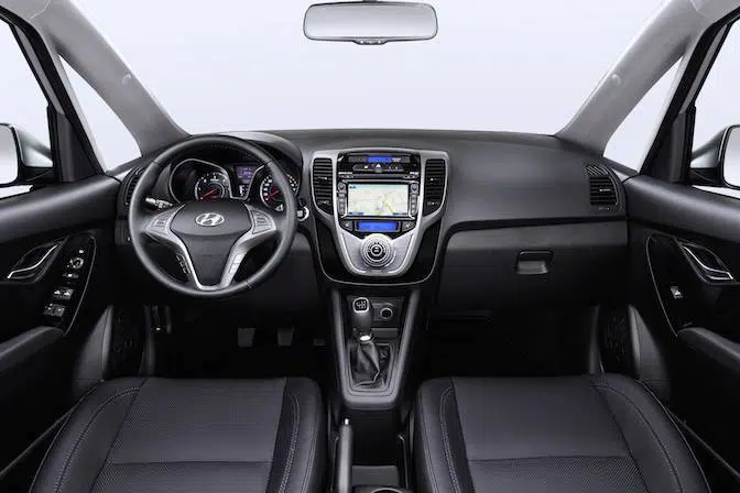 Hyundai- ix20-2015