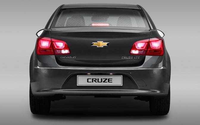 Chevrolet-Cruze-MY2016-2