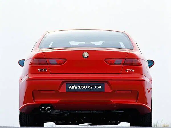 Alfa-Romeo-156-GTA-3
