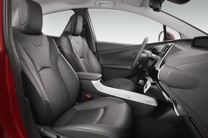 Toyota-Prius-2016-3