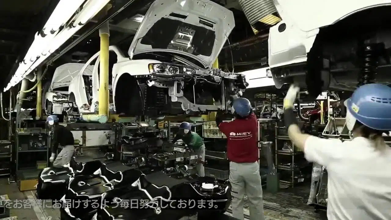Video: Así Se Fabricaron Los últimos Mitsubishi Lancer Evo