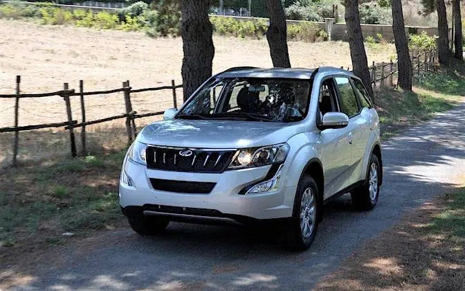 Mahinda-XUV500-2016-3