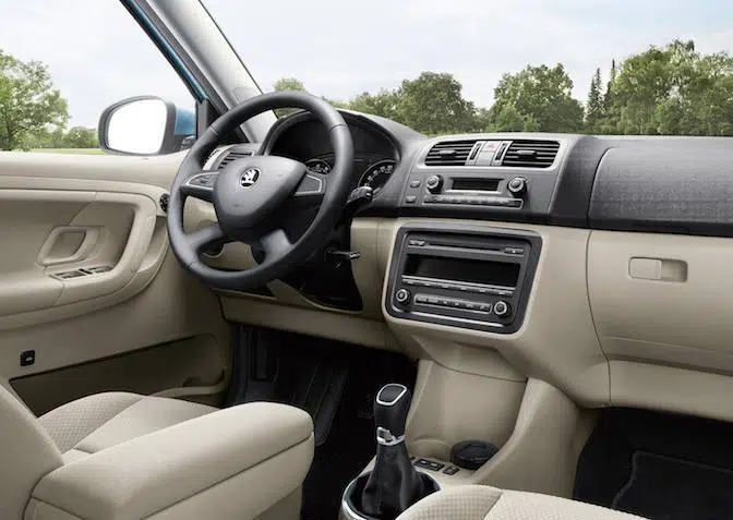 Skoda-Roomster-2