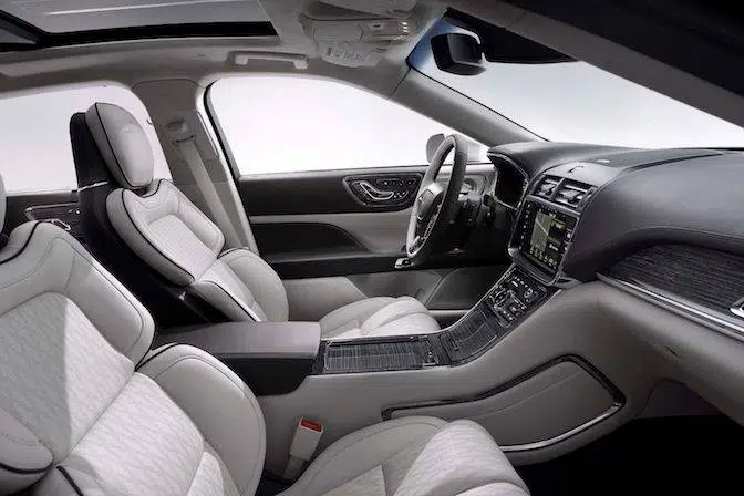 Lincoln-Continental-2017-2