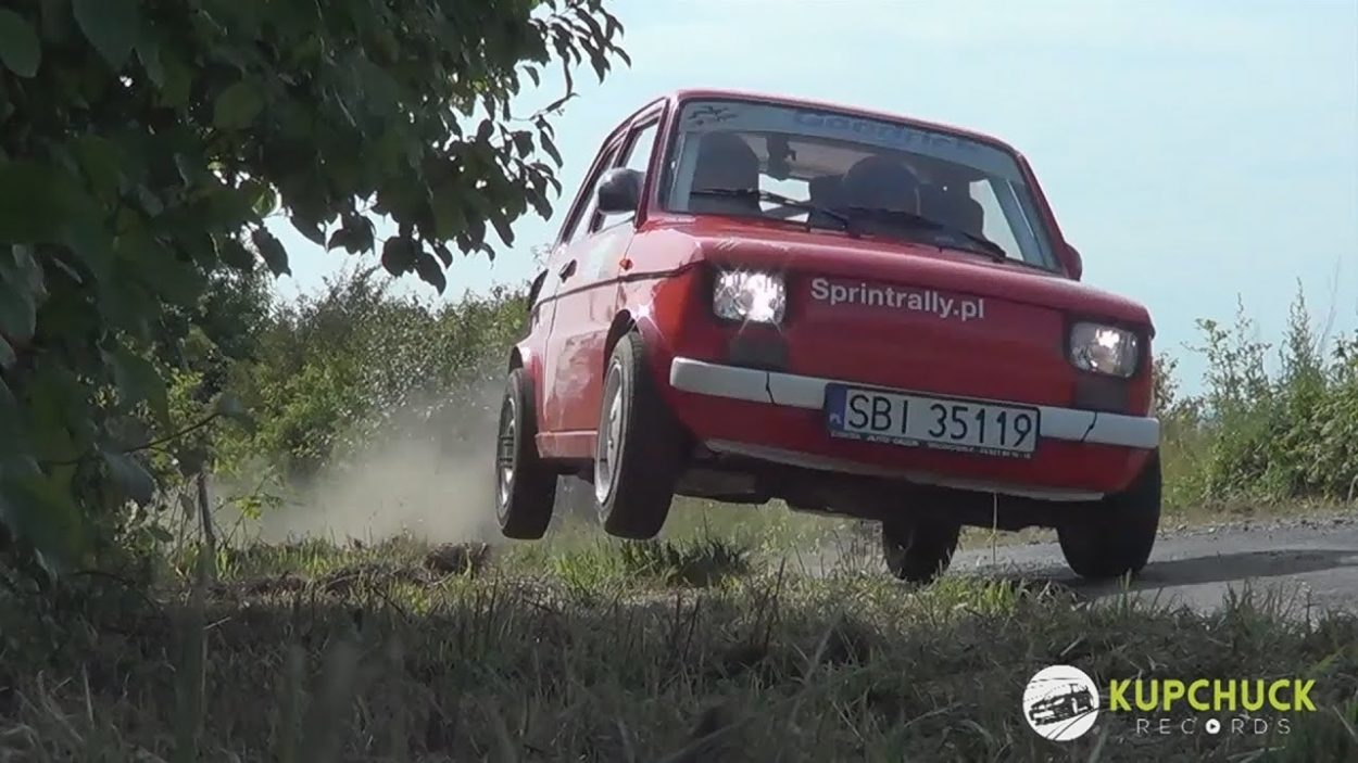 Video El piloto de éste Fiat 126 te va a sorprender