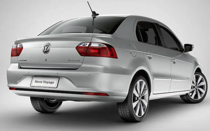 Volkswagen-Voyage-2017-2