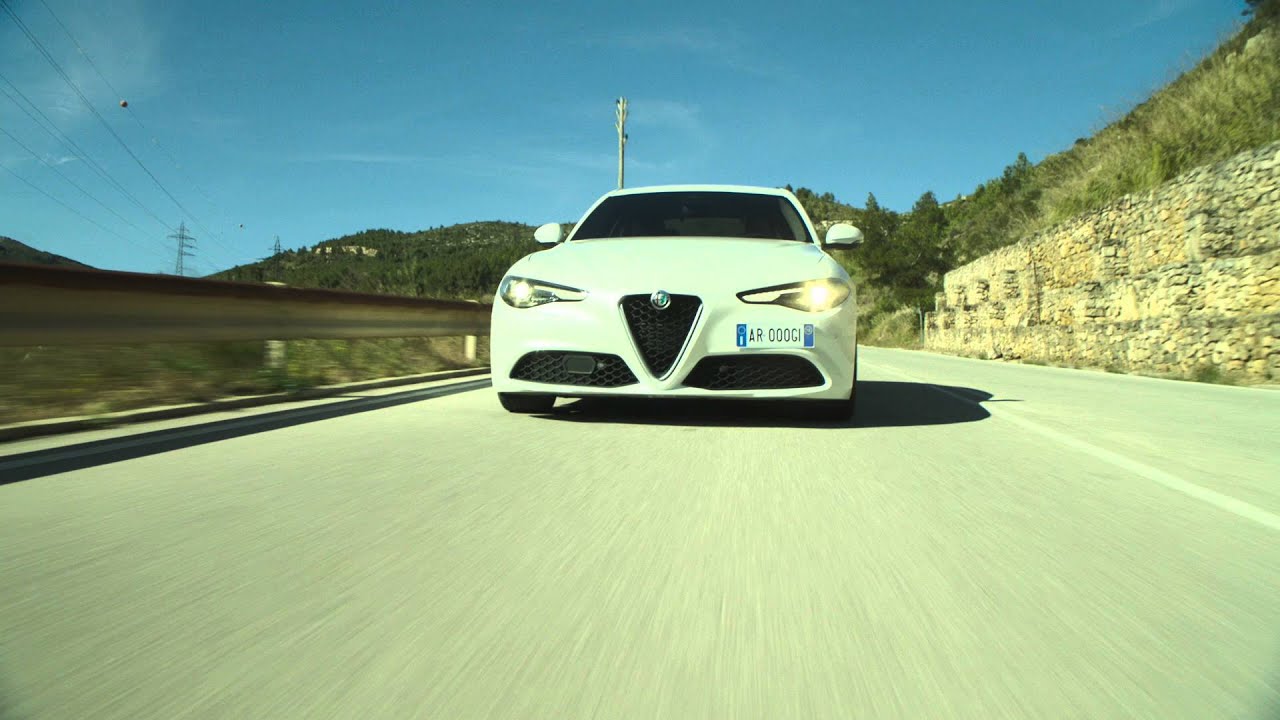 Video: El Alfa Romeo Giulia Se Muestra En Acción