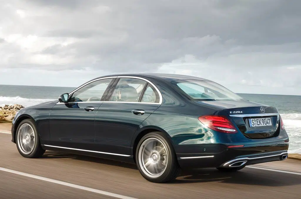 mercedes-benz_e_220_d_exclusive_line_4