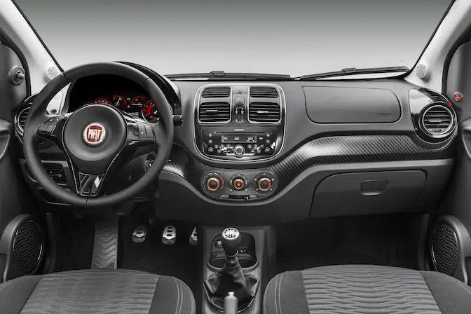 Fiat-Palio-2017-2