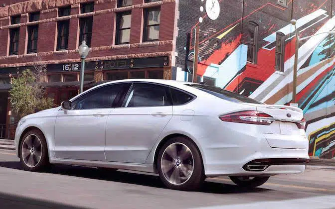 Ford-Fusion-2017-3
