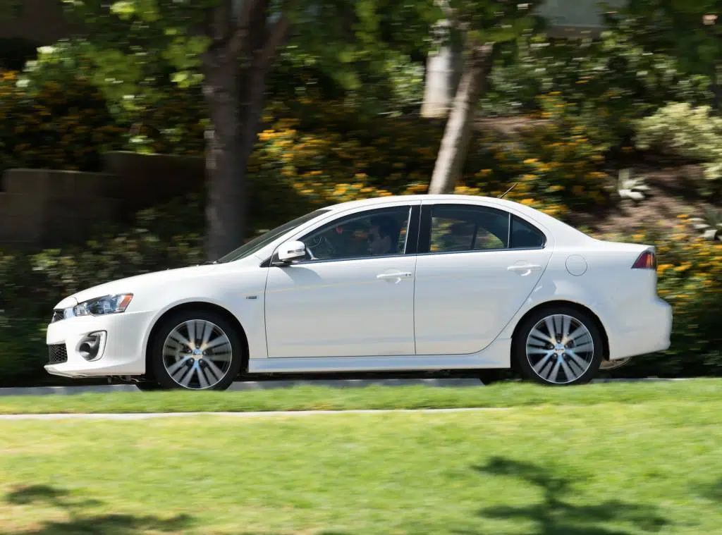 mitsubishi_lancer_se_51