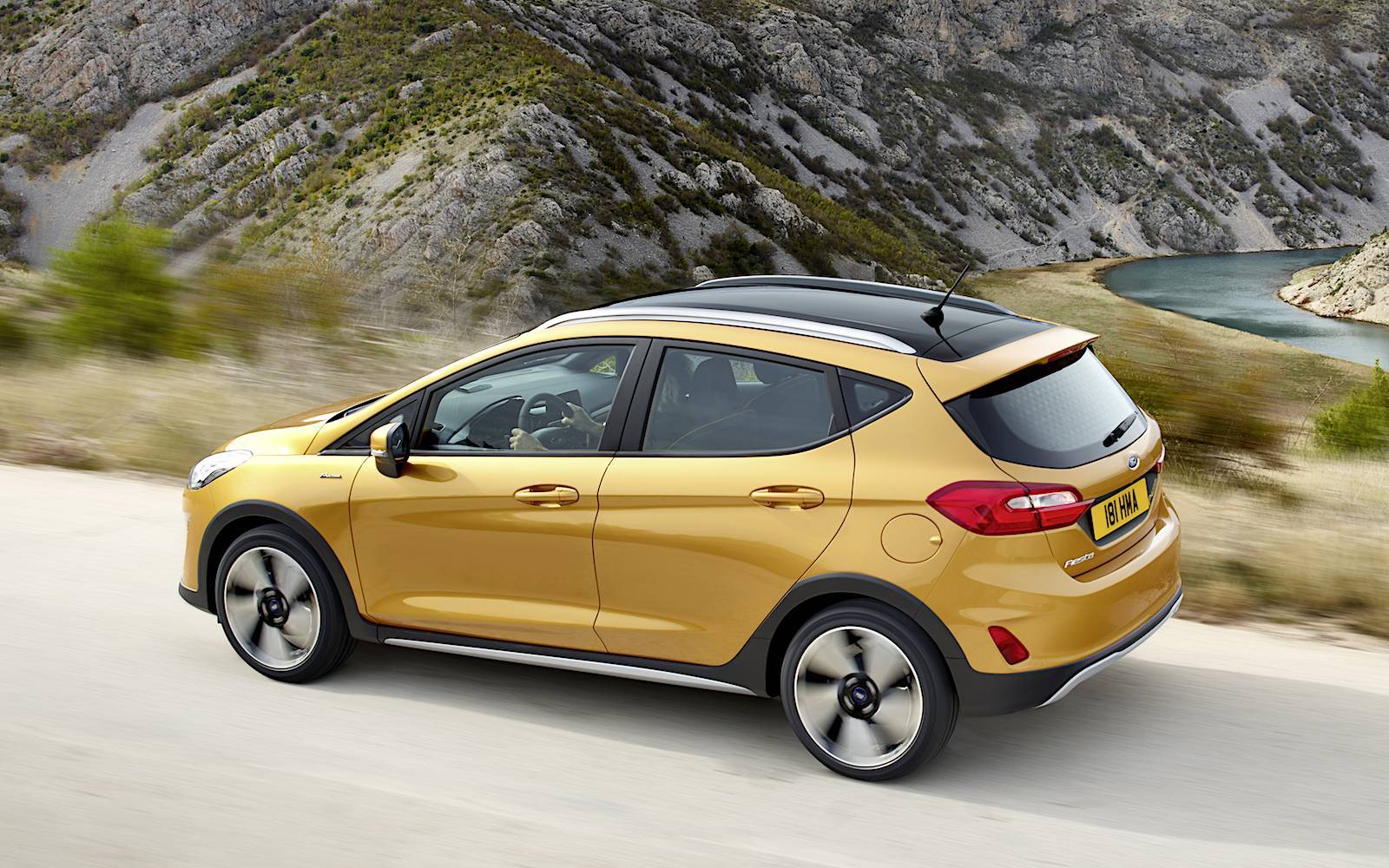 ford-fiesta-active-2
