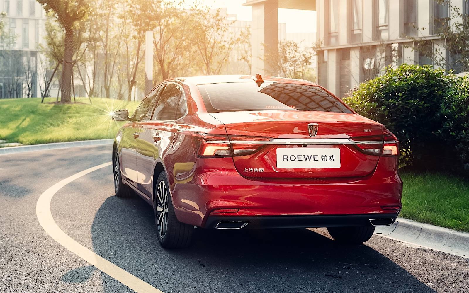 Roewe ei6 phev