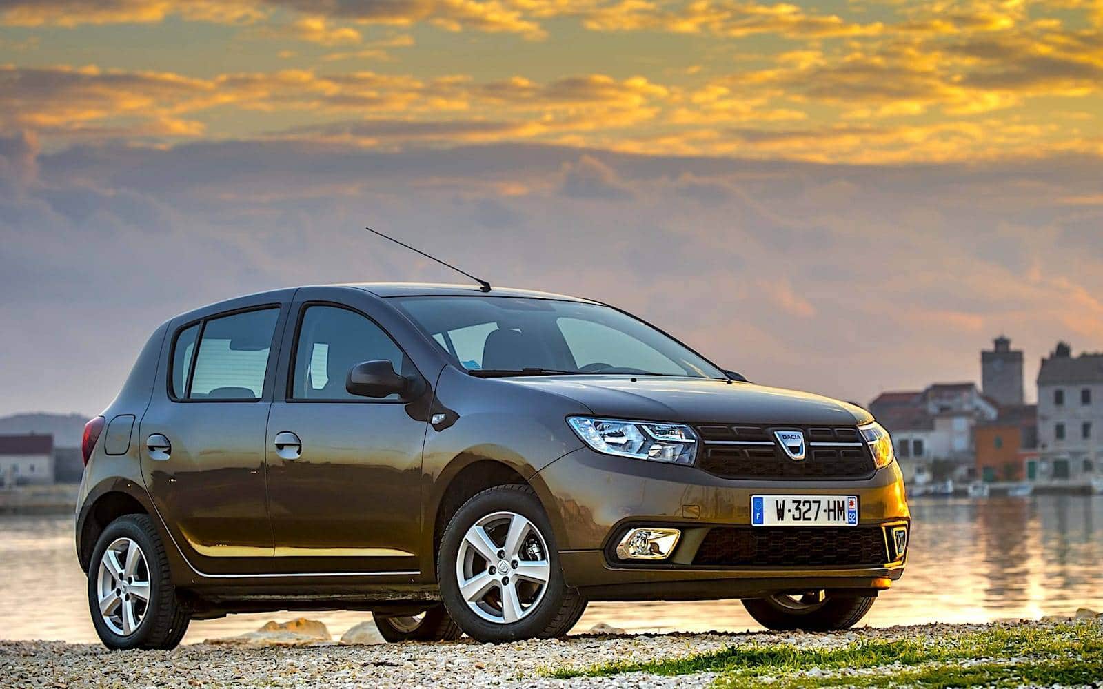 Precios En Espa a Del Dacia Sandero Y Logan MCV 1 0 TCe 100 CV