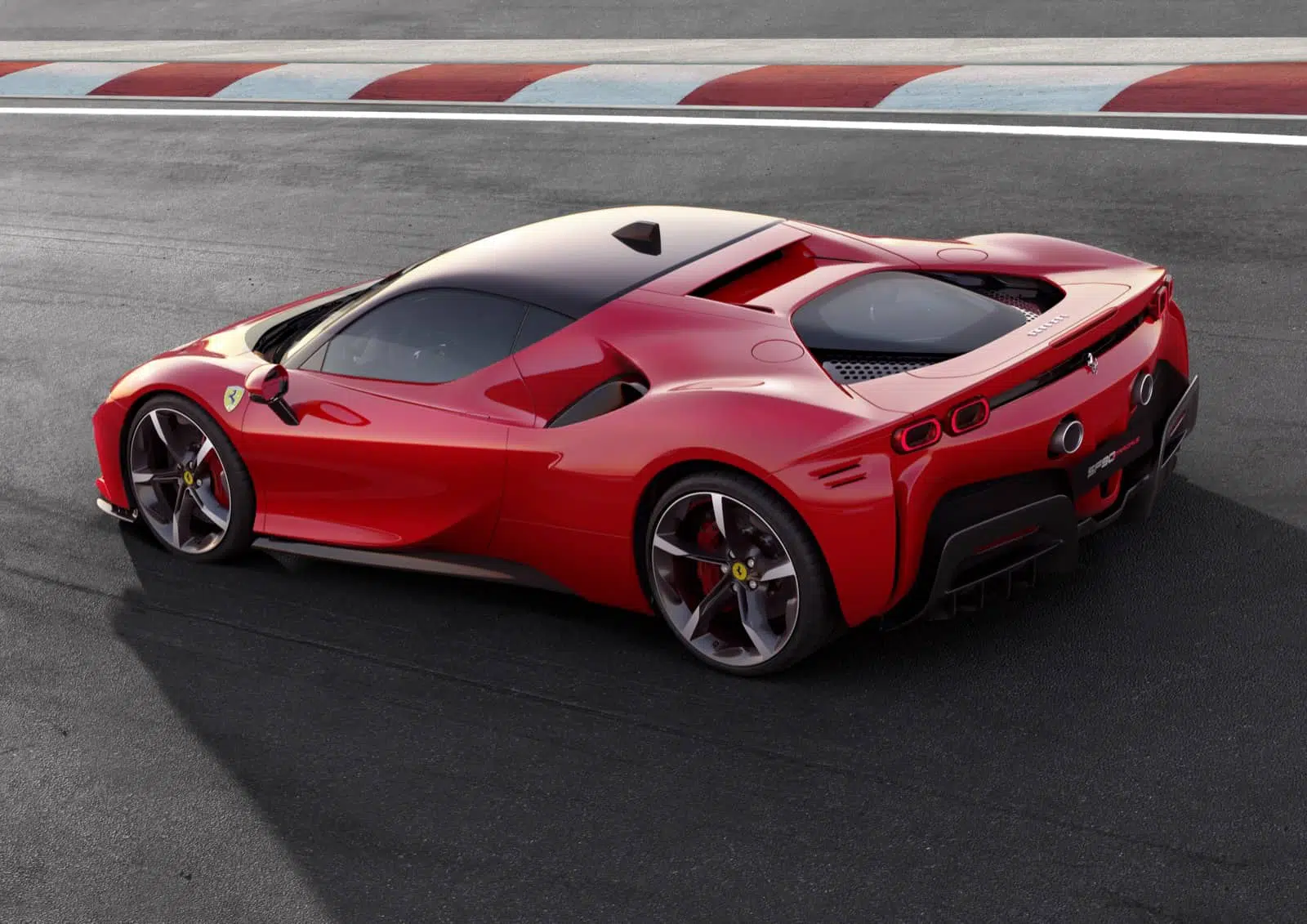 Ferrari Sf90 Stradale 02