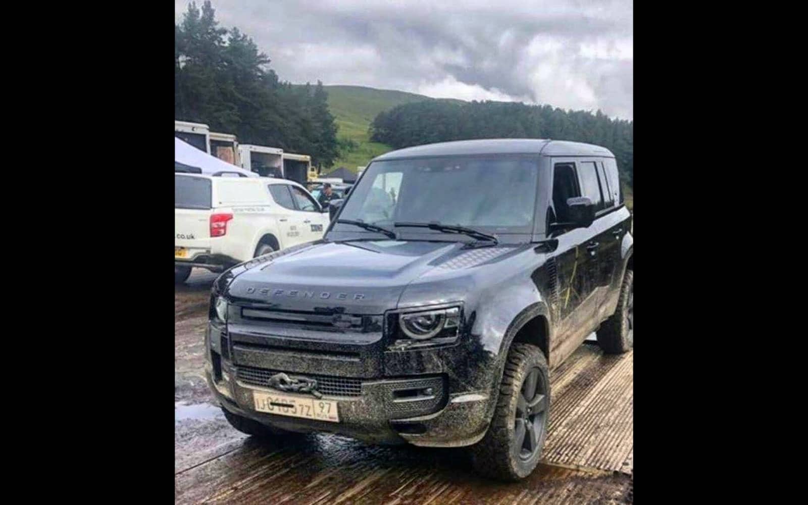 Land Rover Defender 2020