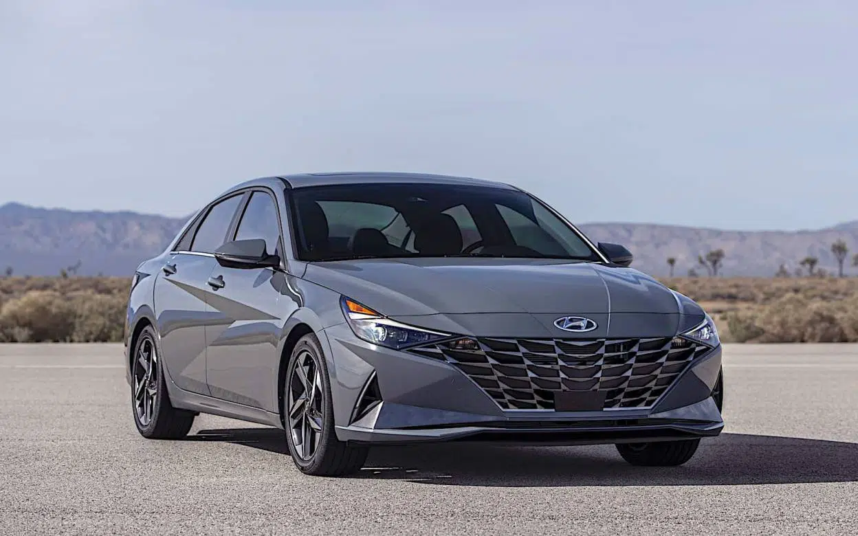 Hyundai Elantra Hybrid 2021