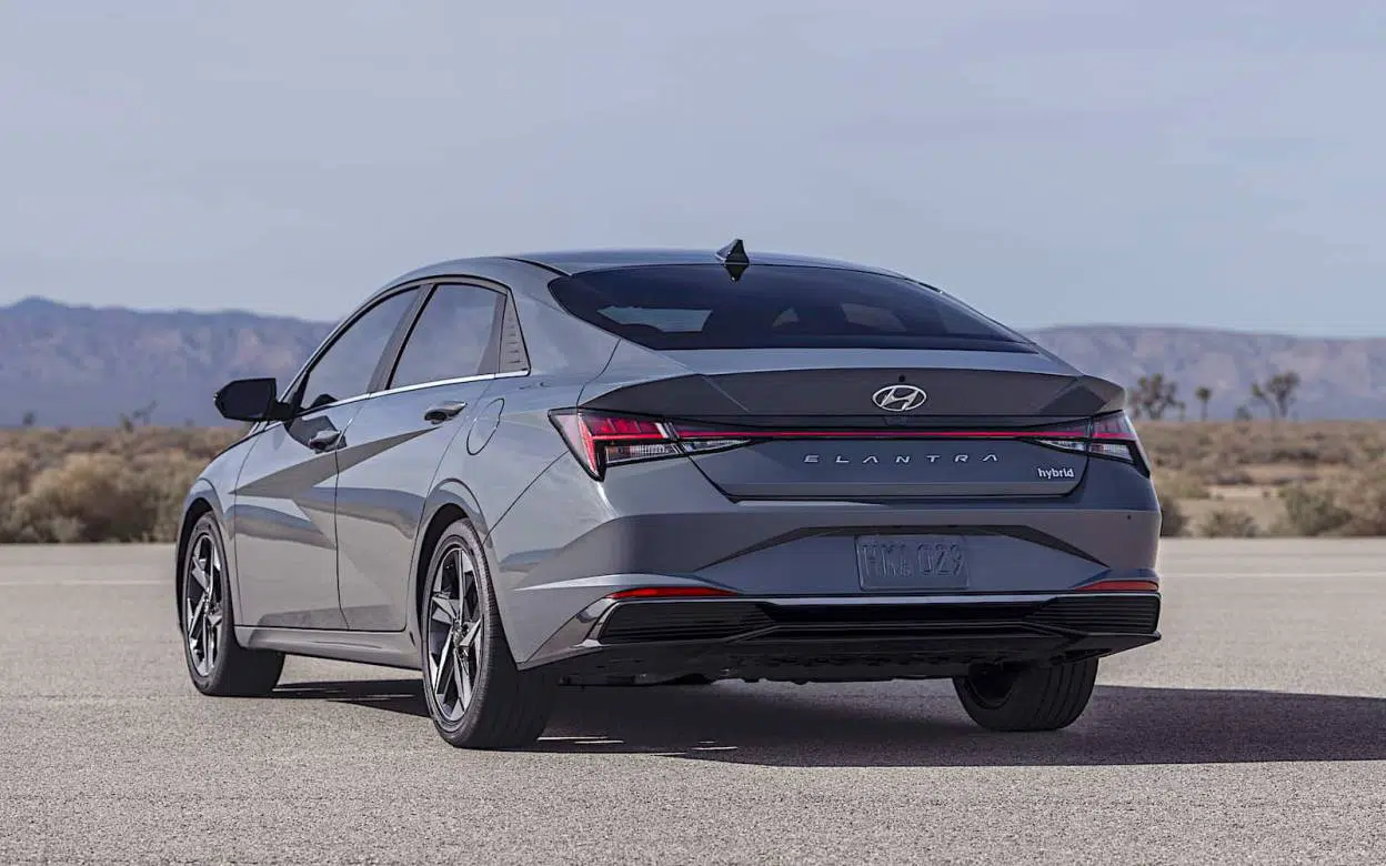 Hyundai Elantra Hybrid 2021