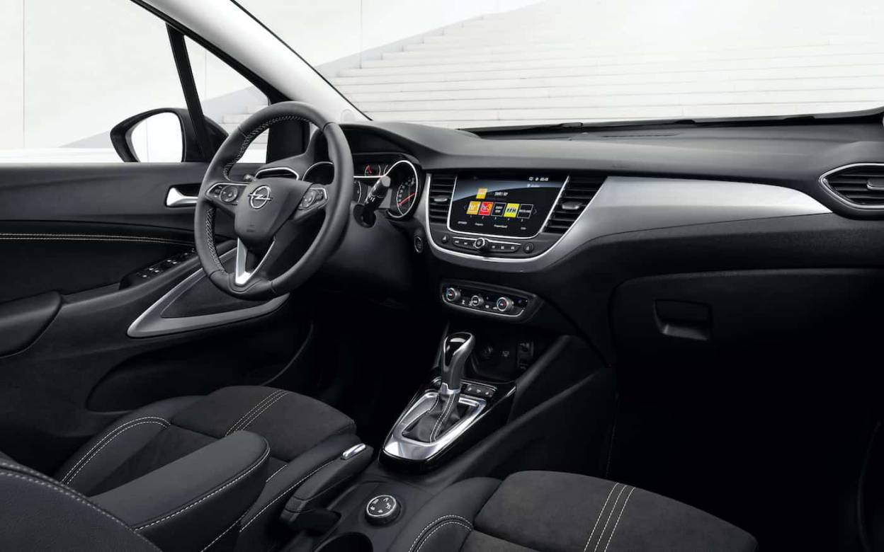 Opel Crossland 2021 Interior